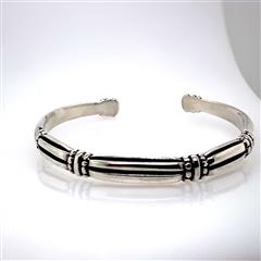 James Avery Retired Thatch Sterling Silver Cuff Bracelet